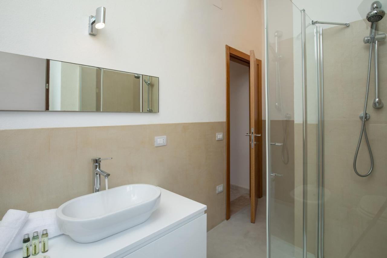Old Charm - Seaview Apartment La Maddalena  Buitenkant foto