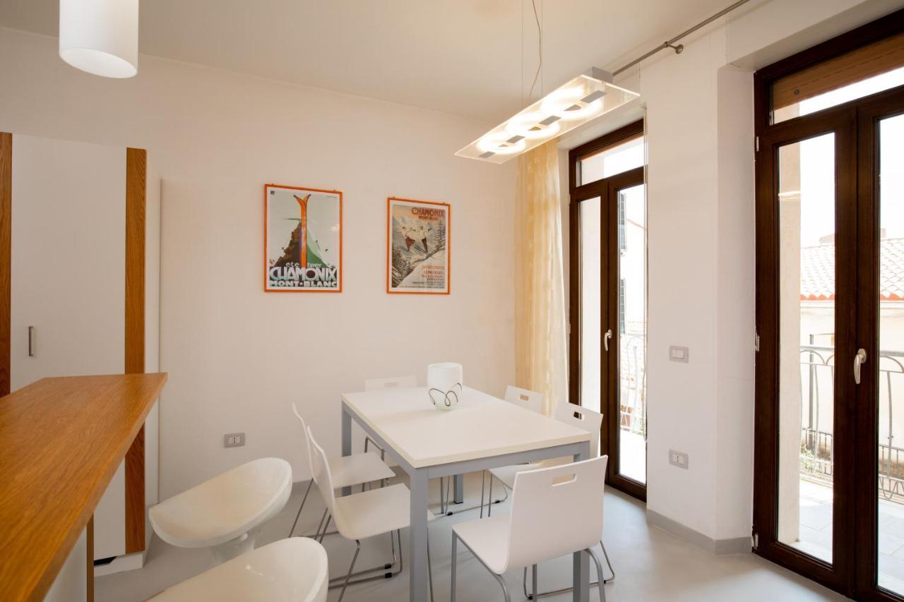 Old Charm - Seaview Apartment La Maddalena  Buitenkant foto